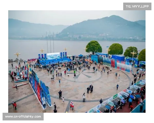 开州汉丰湖连续四年承办桨板锦标赛 政企合作优化赛事运营 开州汉丰湖连续四年承办桨板锦标赛 政企合作优化赛事运营